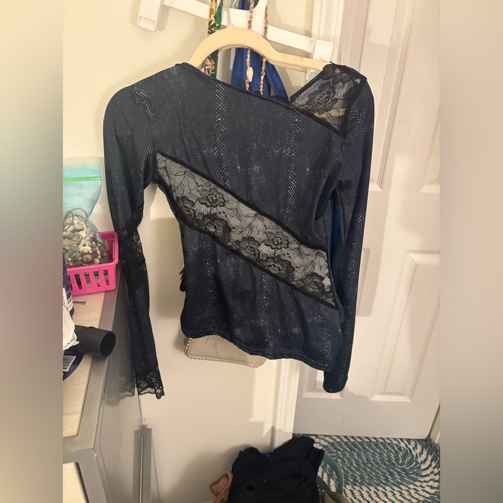 Black Lace-Trim Long Sleeve Women's Top